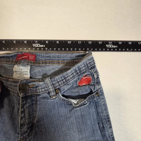 Vintage Apple Bottom Jeans Embroidered Picked Fresh Daily Bootcut Women's Size 4 - Picture 8 of 11